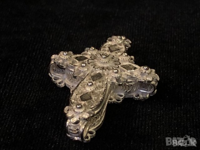 Филигранен двустранен кръст, снимка 6 - Антикварни и старинни предмети - 22932032