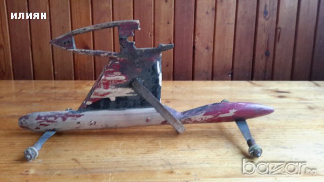 Стара дървена ретро кола, снимка 1 - Антикварни и старинни предмети - 12055618