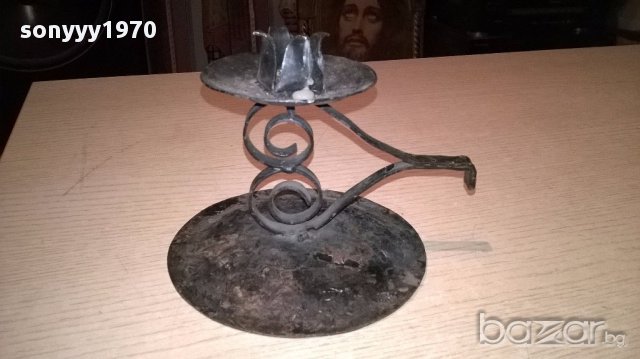 Метален свещник-17х13см, снимка 2 - Антикварни и старинни предмети - 17448696