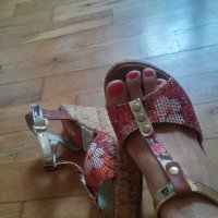 Страхотни нови сандали, снимка 1 - Сандали - 25589303