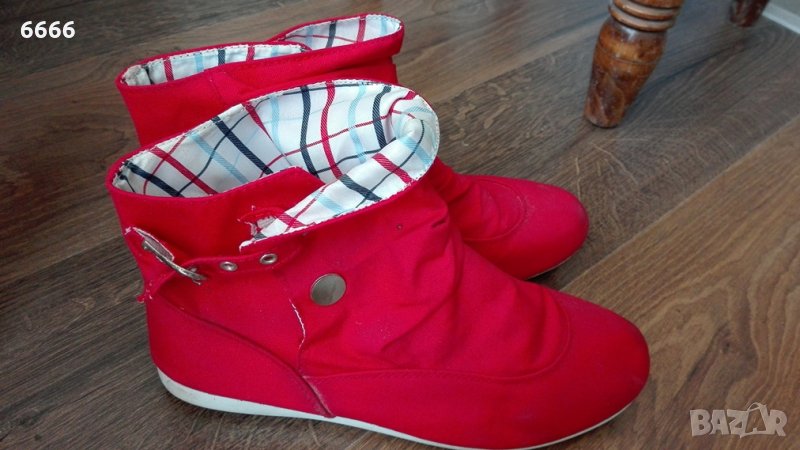 Продавам  боти , снимка 1