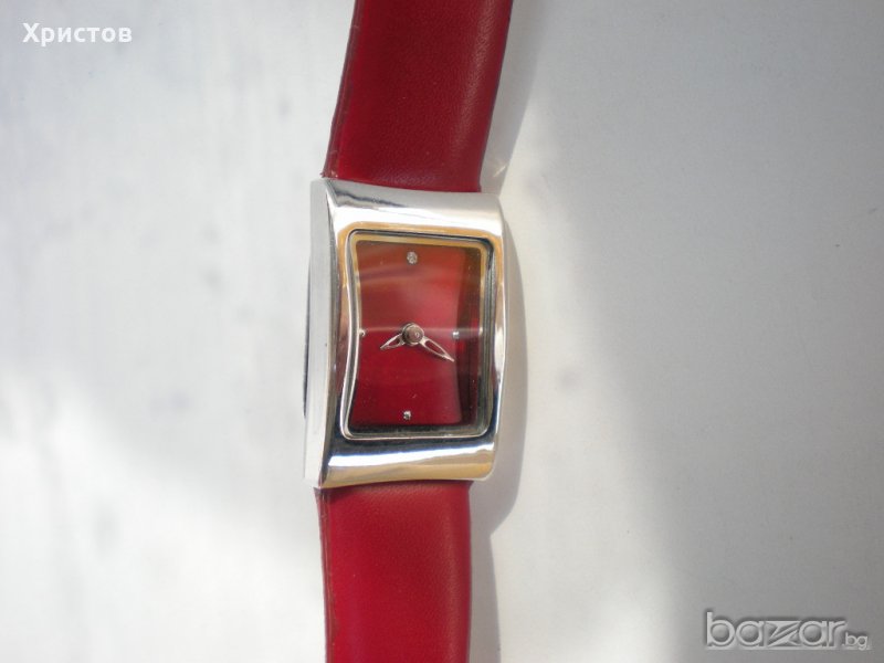 Червен дамски часовник, снимка 1