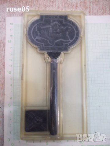Ключ сувенирен "Ленинград - Петропавловская крепость- 1703", снимка 3 - Други ценни предмети - 22866670
