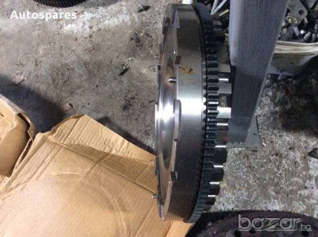  Ford Transit 2.4 дизел, Маховик, 2001- 2006, Valeo, снимка 2 - Части - 10006882