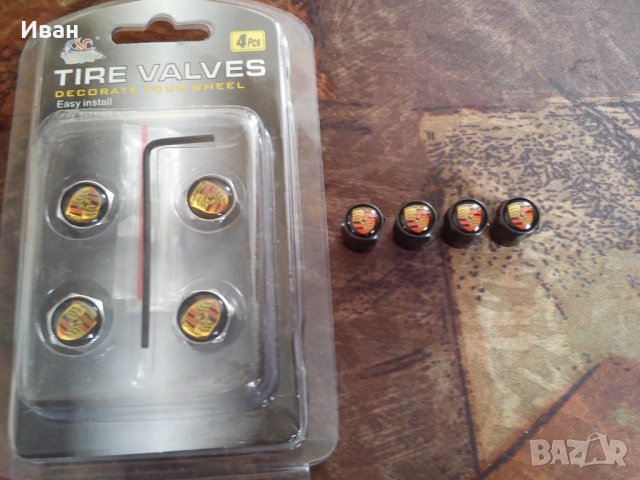 3 вида Ключодържател 3 вида капачки за вентили метална еблема и силиконов стикер Порше Porsche, снимка 6 - Аксесоари и консумативи - 24568689