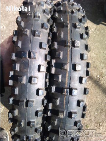 2бр чисто нови гуми 80/90R12 Vee Rubber -2.50R12