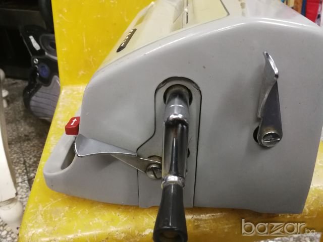 Стар калкулатор Facit, снимка 4 - Антикварни и старинни предмети - 20894965