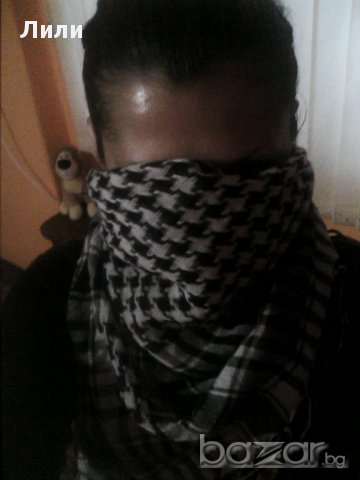 модерен шал, снимка 3 - Шапки - 16328781