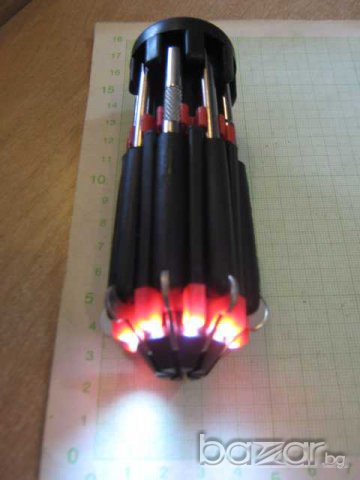 Комплект сгъваем с отвертки и с осветление - нов, снимка 2 - Отвертки - 7911734
