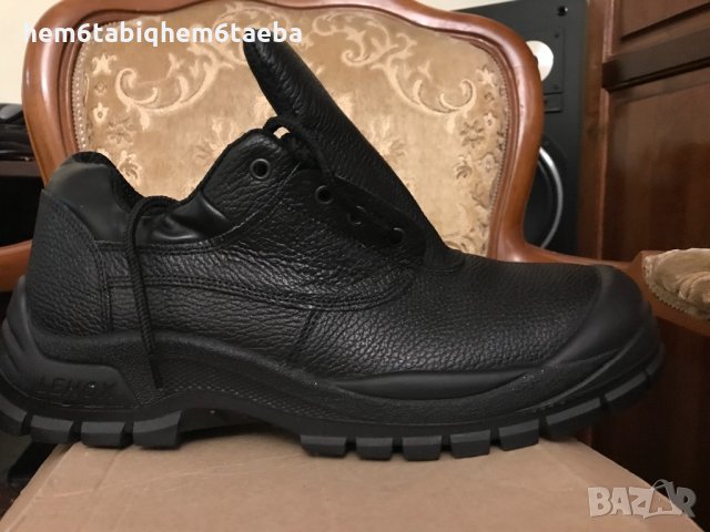 Мъжки работни обувки #45 с метален боц, устойчиви на киселина, на масла и до 1000 V напрежение