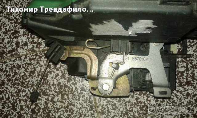 VW,Golf4, 3B1837016AD, 3B1 837 016 AD, брава за предна дясна врата голф4 или пасат, снимка 4 - Части - 18139718