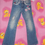Дънки на Н&М с цветни бродерии , снимка 2 - Детски панталони и дънки - 11124964