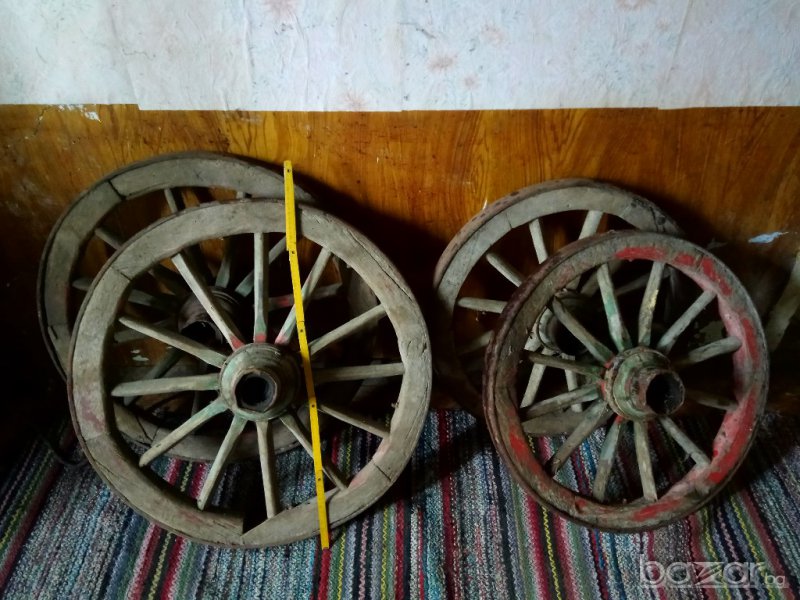 Продавам колела от конска каруца, снимка 1