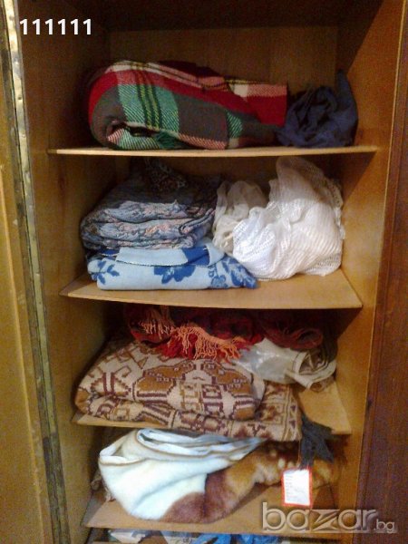 Одеяла , Килим нов , Покривала за легла. Всичко общо 50лв., снимка 1