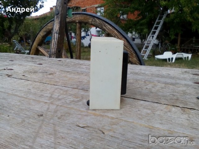 Стар волтметър, снимка 2 - Антикварни и старинни предмети - 19359905