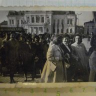 Снимка на манифистация пред историческия музей - гр. Русе, снимка 1 - Други ценни предмети - 8475635