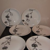 Комплект чинии в бяло и черно, снимка 1 - Декорация за дома - 15942086