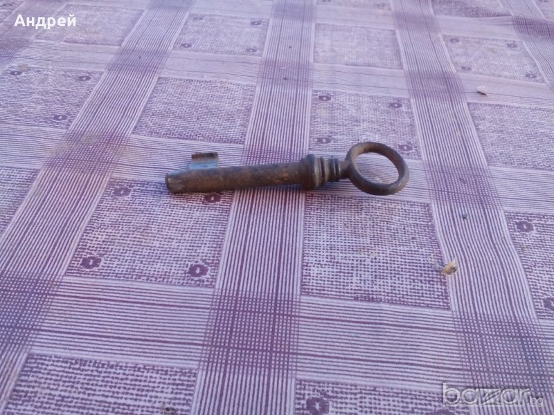 Старинен ключ, снимка 1