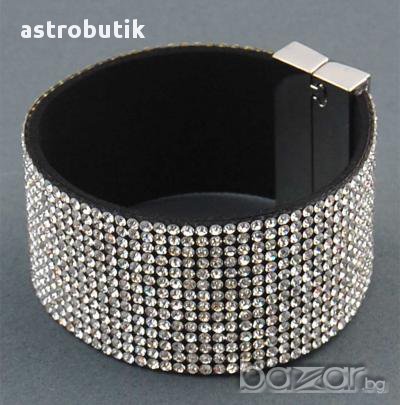 Гривна с кристали, снимка 1