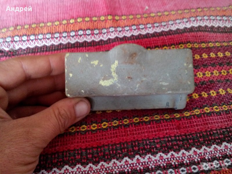 Стар пепелник за автомобил, снимка 1