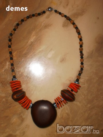  Колие с екзотични африкански семки в гръндж стил-2, снимка 2 - Колиета, медальони, синджири - 18061791