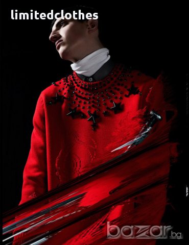 GIVENCHY RED STARS AND CRYSTAL BEADS Мъжка Тениска с Кристали и Звезди size XS, снимка 6 - Тениски - 8652731