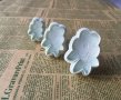 3 бр едро цвете с листа пластмасови форми резци с бутало украса фондан бисквитки торта, снимка 1 - Форми - 22715398