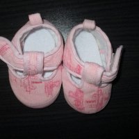 Пантофки, снимка 1 - Бебешки обувки - 22237763