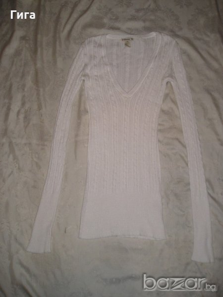 Бял пуловер с плетеници, снимка 1