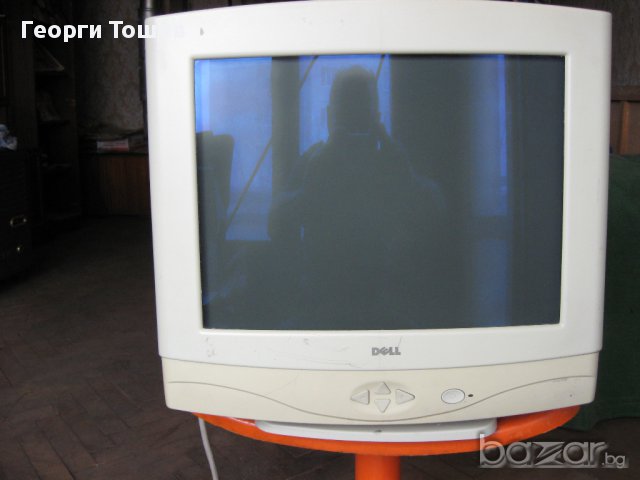Продавам монитор за компютър марка - "DELL", модел -  D 1025 HE, с диагонал на екрана - 40 см., снимка 1 - Монитори - 9013131
