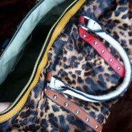 Дамска голяма чанта- сак . Еко кожа . Леопард, снимка 1 - Чанти - 14937243