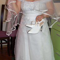 Булчинска рокля, по поръчка от Асеновград, много добро състояние, снимка 12 - Сватбени рокли - 16425159