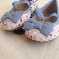 нови затворени обувки за момиче размер 19 и размер 21, снимка 3 - Детски обувки - 18854264