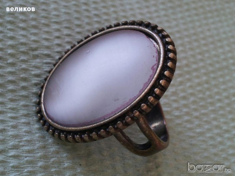 Стар бронзов масивен пръстен добре запазен за времето си , снимка 1