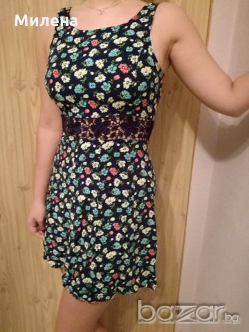 Рокля с цветя и дантела, снимка 2 - Рокли - 20058927