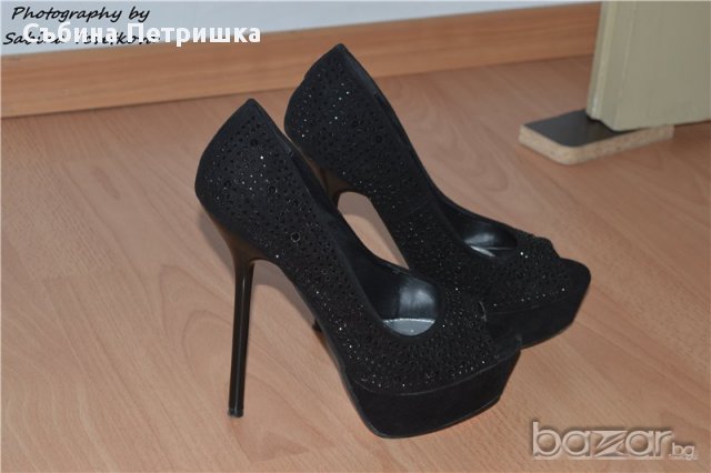 Черни обувки на висок ток, снимка 2 - Дамски обувки на ток - 12949865