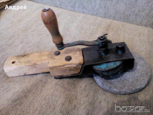 Стар ръчен шмиргел, снимка 4 - Антикварни и старинни предмети - 16717648