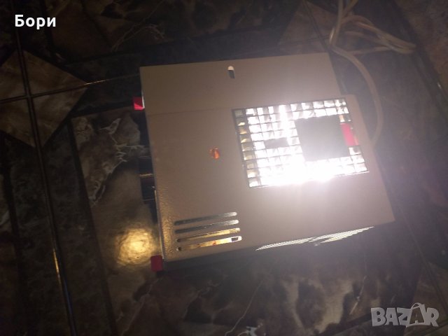 Прожектор за диапозитиви, снимка 2 - Плейъри, домашно кино, прожектори - 26080740