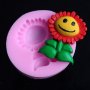 Анимирано усмихнато цвете слънчоглед силиконов молд форма декорация торта фондан шоколад и др., снимка 1 - Форми - 25618060