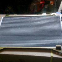 Нов климатичен радиатор за Mercedes Eklasa W210, снимка 1 - Части - 25613614