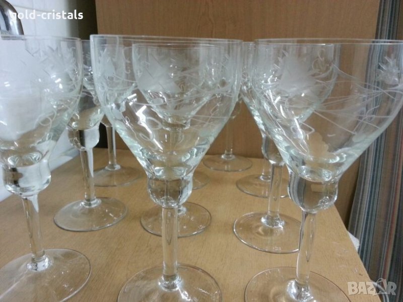 Ретро кристални чаши за вино гравирани, снимка 1