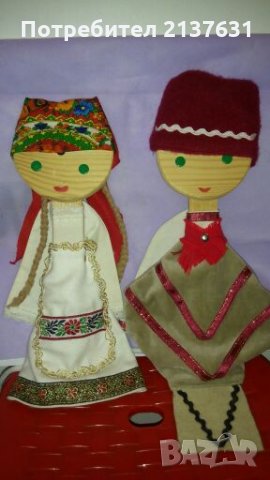 Дървени кукли в национална носия, снимка 1 - Декорация за дома - 23690308