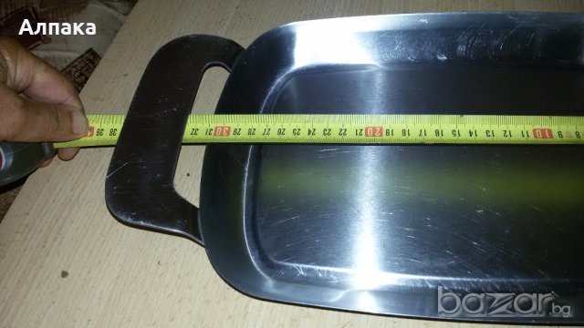 Продавам тавичка с дръжки IKEA, алпака, с размери 31/23/3см, снимка 2 - Съдове за готвене - 21309227