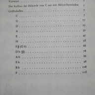 Книга "Grifftabelle fur Plektrumgiarre-Jurgen Kliem" - 128 стр, снимка 6 - Специализирана литература - 7602621
