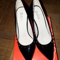 Обувки лак с шипове, снимка 1 - Дамски обувки на ток - 23555341