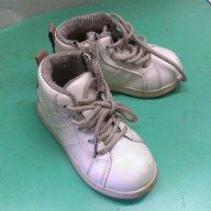 Детски обувки Zara baby №22, снимка 2 - Детски маратонки - 18400142