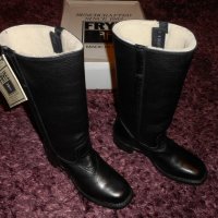 Frye Campus 14G Boots in Black Tumbled Leather, снимка 1 - Дамски ботуши - 23520493