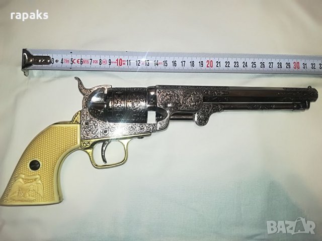 Револвер Колт /Colt, 1851/ Масивна и красива реплика, снимка 4 - Бойно оръжие - 21103410