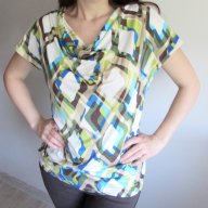 Дамска блуза, снимка 2 - Тениски - 10868236