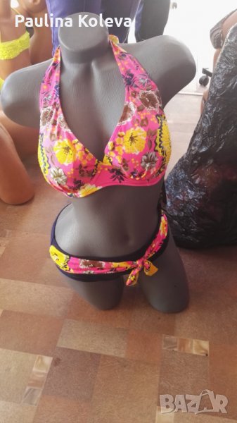 Разпродават се нови дамски бански 2 части , снимка 1